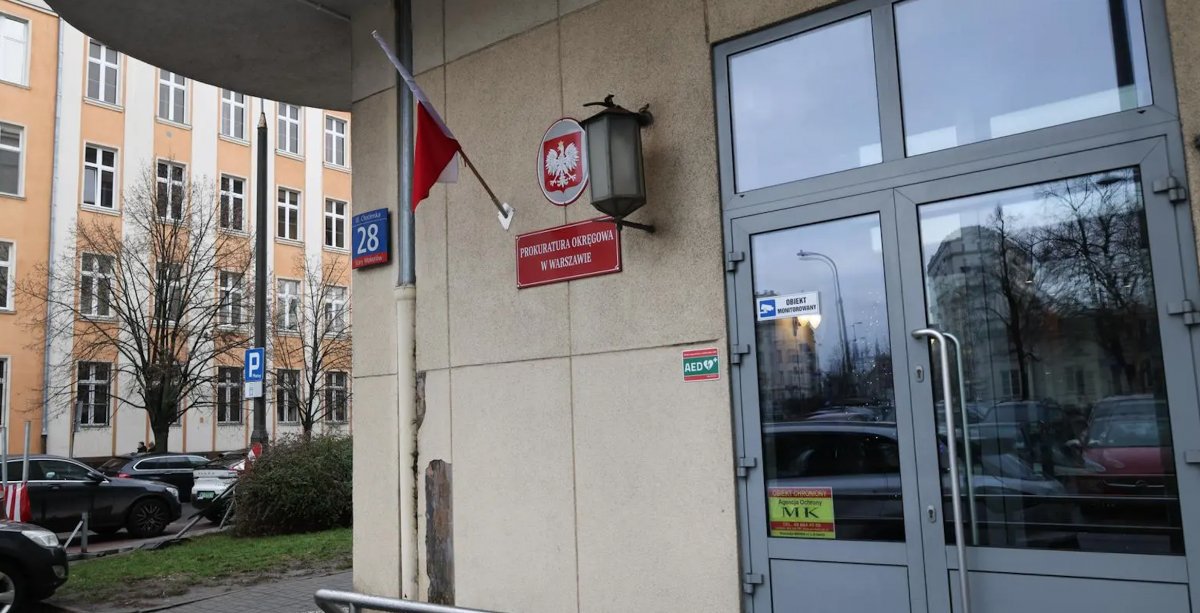 Prokuratura bada transparenty z meczu Legii. 