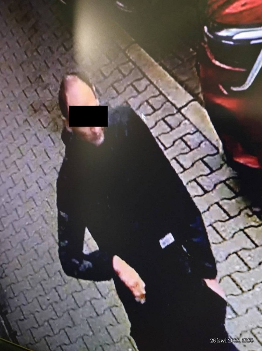Bezdomny mężczyzna napadł na kobietę na ulicy
