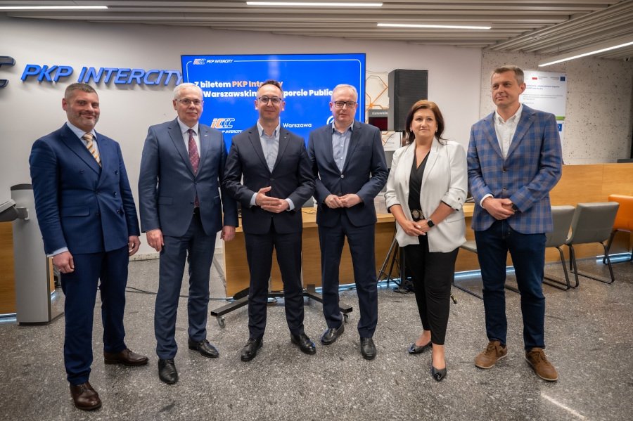 
Z biletem PKP Intercity w Warszawskim Transporcie Publicznym
