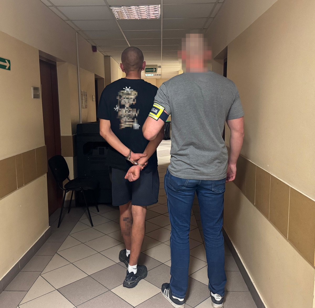 Pomalowali budynek... bo im się nudziło