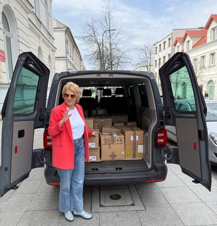 Ponad 1400 książek dla bibliotek dotkniętych powodzią. Książnica Płocka ruszyła z pomocą