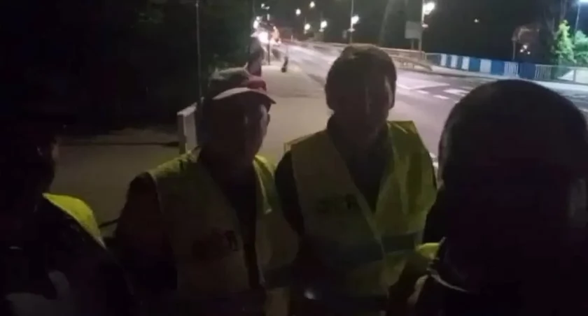 Z kamerą i latarką – społecznicy pilnują granicy w nocy