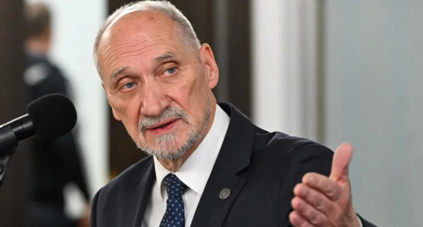 Bodnar uderza w Macierewicza – prokuratura chce uchylenia immunitetu