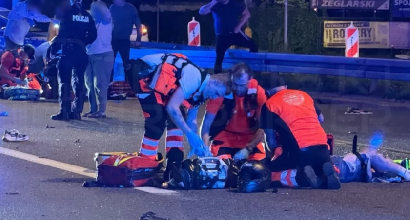 Koszmarny wypadek na Wisłostradzie. Motocykl staranowany przez Opla jadącego pod prąd