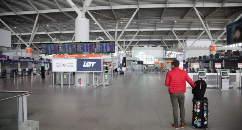 Premie za łapanie pasażerów z nadbagażem. Kulisy działań tanich linii lotniczych