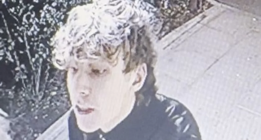  Policja szuka sprawcy rozboju na Bielanach. Rozpoznajesz tego mężczyznę?