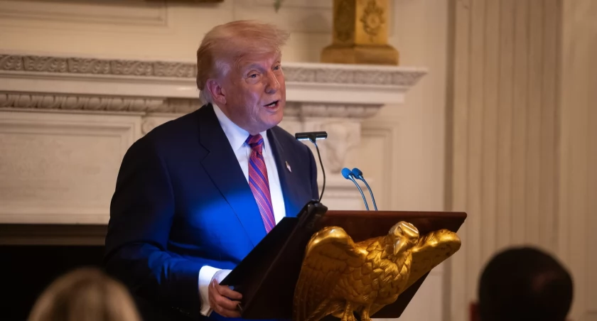 Szczyt potęg w Chinach? Pekin kusi Trumpa i Putina