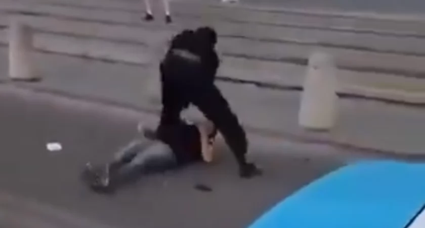 Brutalny atak przy Dworcu Centralnym! Ofiara skatowana przez imigranta