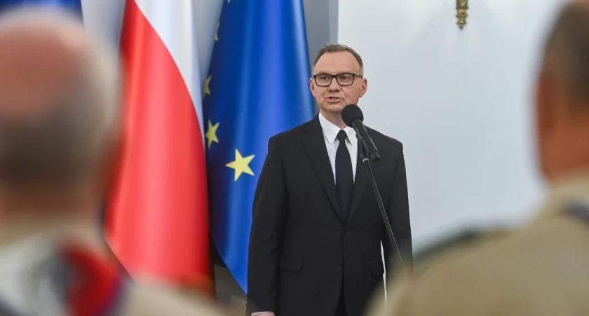 Andrzej Duda z najwyższym zaufaniem na finiszu kadencji. SONDAŻ