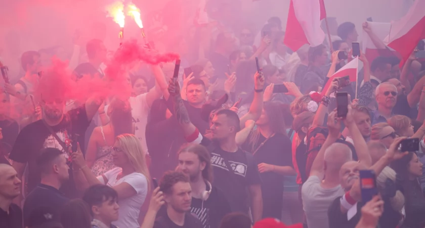 Kluby sportowe włączają się w obchody 81. rocznicy Powstania Warszawskiego 