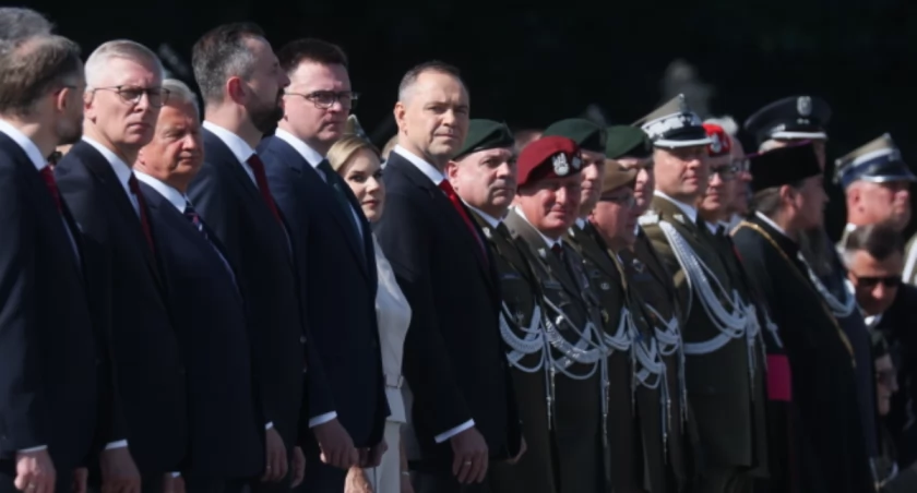 W południe na Wisłostradzie rozpocznie się wojskowa defilada