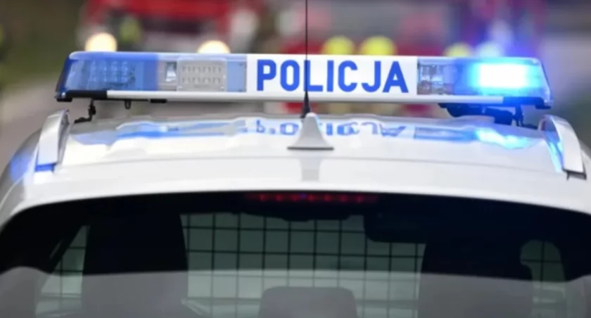 Śmigłowiec LPR na S17. Tragiczne skutki uderzenia tira w osobówkę