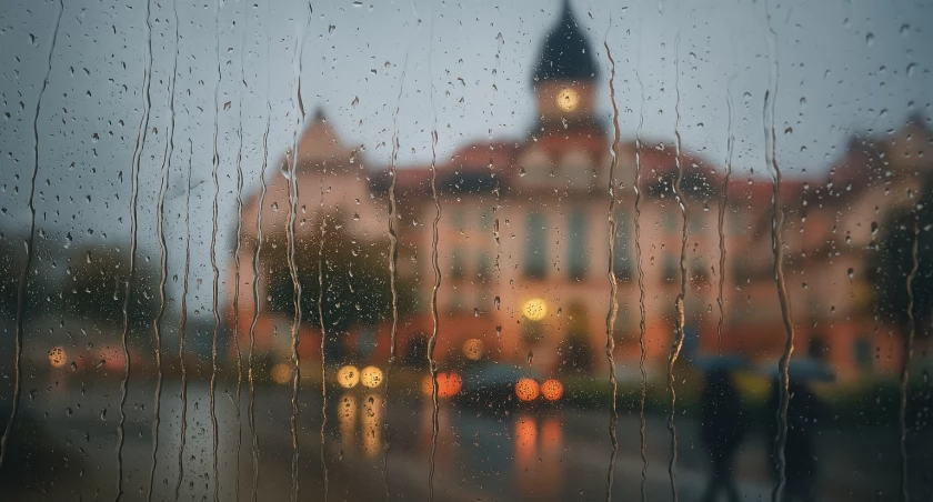 IMGW zapowiada słabe burze w Bieszczadach, deszcz możliwy na północnym wschodzie
