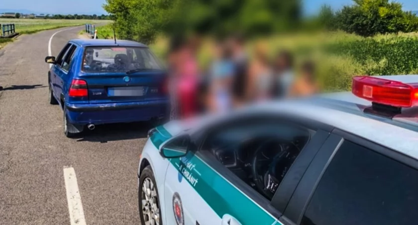 18 osób w skodzie Felicii. Kierowca bez prawa jazdy, pasażerowie jak sardynki