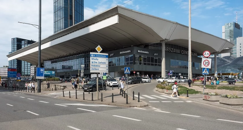 Pożar na Dworcu Centralnym. Ewakuowano kilkadziesiąt osób