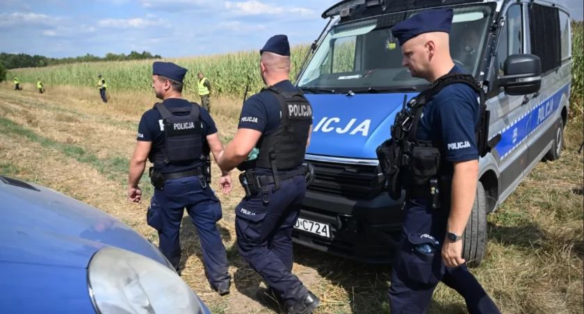 Koreańskie napisy na dronie, który spadł na Lubelszczyźnie. Oględziny będą kontynuowane