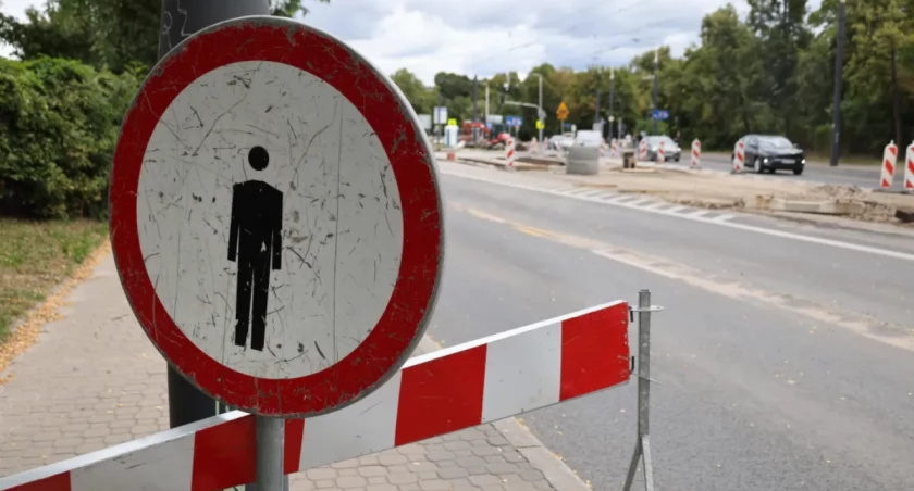 Gdy wojna odzywa się spod torów. Co wciąż kryje Warszawa