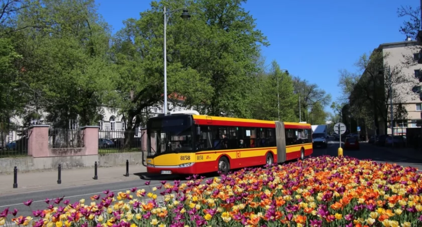 Metro co 2 minuty, tramwaj co 4. Wraca szkolny rozkład jazdy!