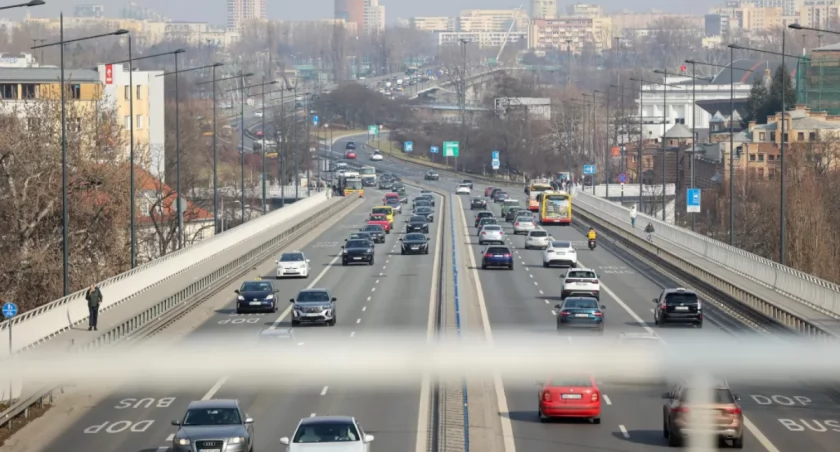 Warszawa odetchnie: koniec korków na Wisłostradzie i moście Poniatowskiego