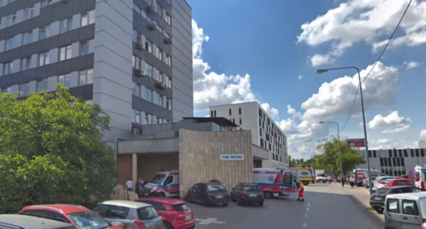 Z Lindleya na Banacha: kliniki przeniosą się na Ochotę