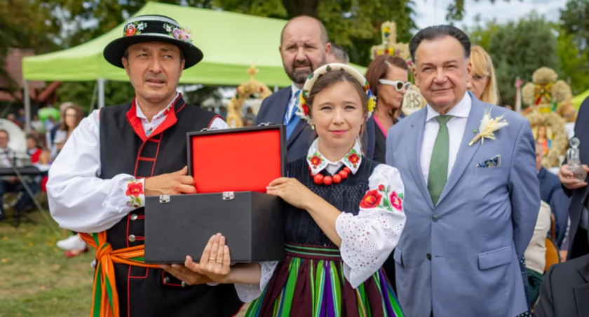 Wieńce, chleb i muzyka – tak świętowano mazowieckie dożynki