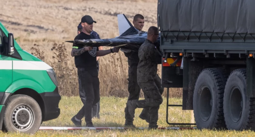 Drony nad Polską: 19 naruszeń, szczątki 16 maszyn [Uaktualnienie]