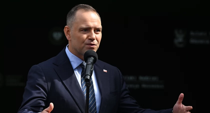 Prezydent zabiera głos w sprawie służby wojskowej. Jego stanowisko jest jasne