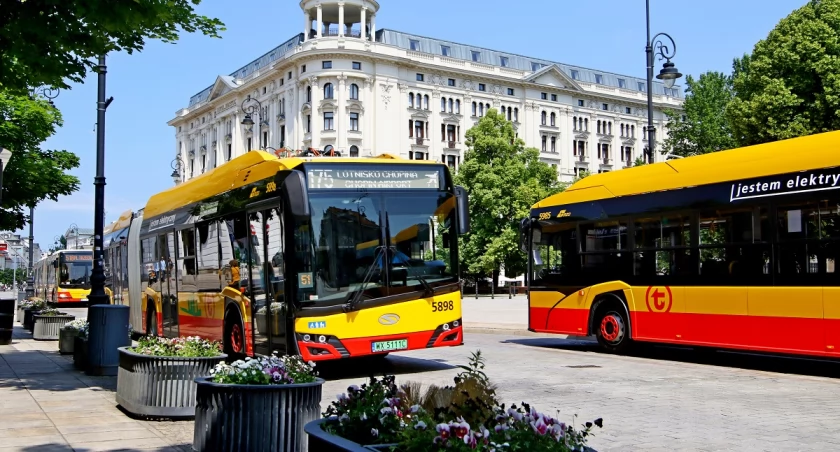Warszawa ładuje moc! 79 nowych elektrobusów w drodze