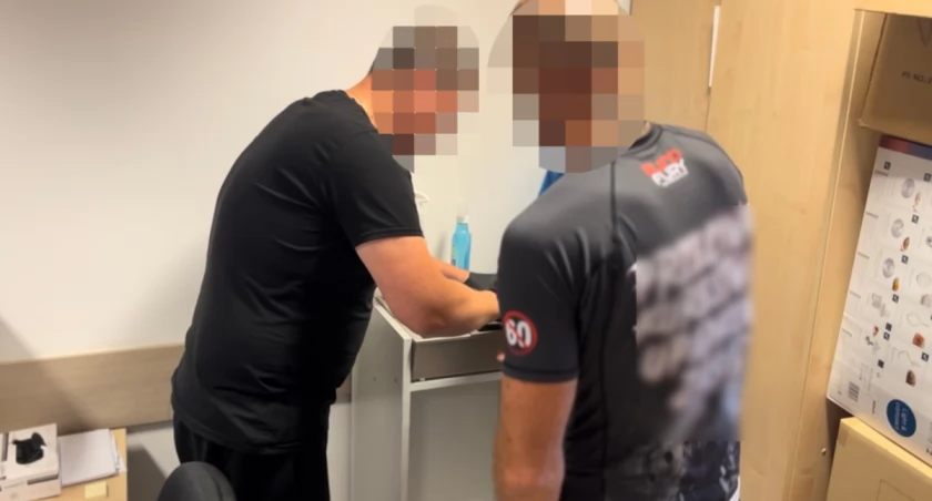 Groził, atakował i nawoływał do nienawiści. 39-latek z Mokotowa w areszcie