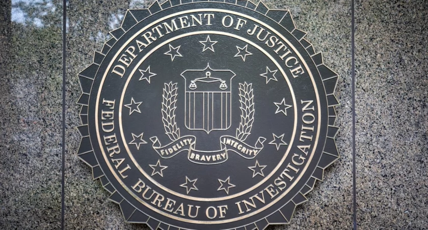 FBI czyści szeregi po skandalu z inwigilacją katolików