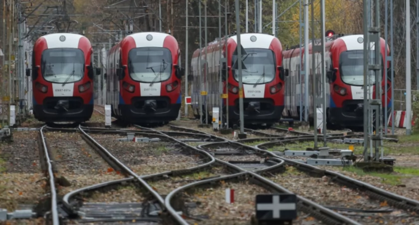 WKD zmienia rozkład jazdy. Tor w Podkowie Leśnej zamknięty
