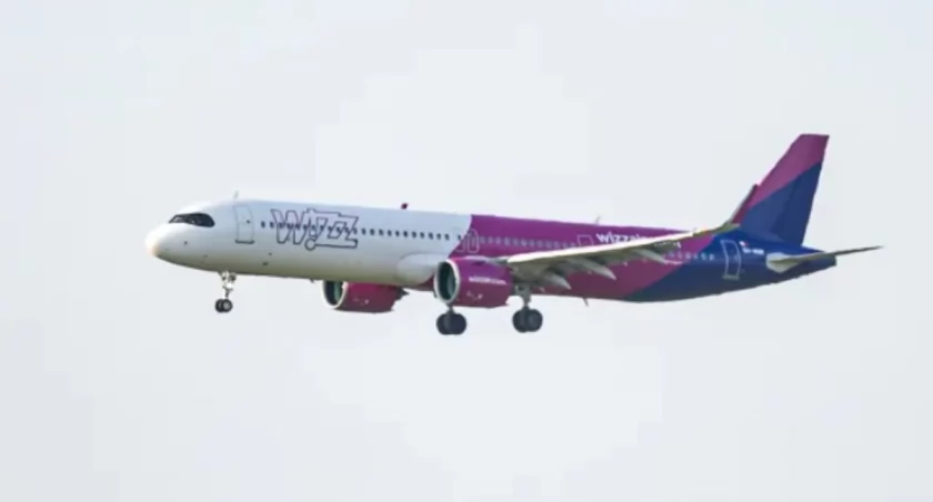 Samolot Wizz Air zawrócony do Warszawy po 18 minutach lotu
