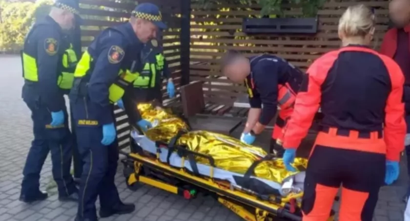 15-latek upił się w warszawskim parku. Trafił do szpitala
