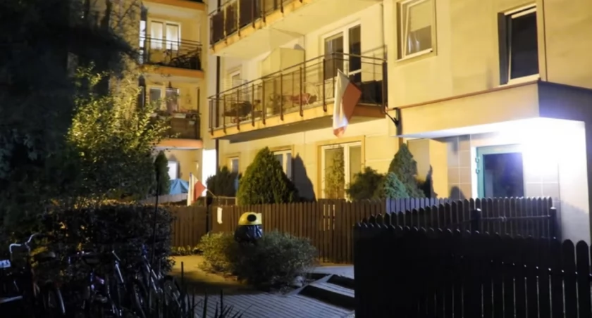 Krwawy horror na Białołęce! 52-latek cudem przeżył atak nożem
