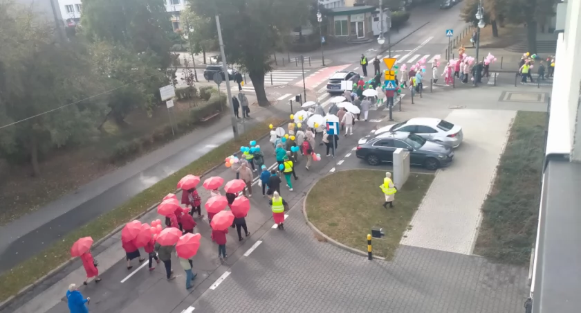 Seniorzy przejmują Pruszków – muzyka, kino i emocje, które trzeba przeżyć