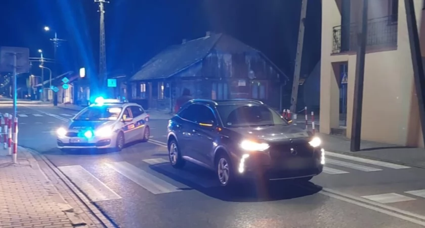 Dramat na pasach – 81-letnia seniorka potrącona przez samochód”