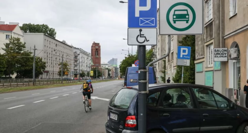 500 zł za wjazd do Warszawy? Sprawdź, czy Twoje auto przejdzie test