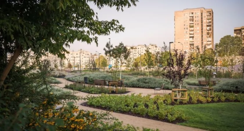 „Park Wyrzutni Spalin” czy „Kempa Ursynowska”? Mieszkańcy Warszawy żartują z nowego parku