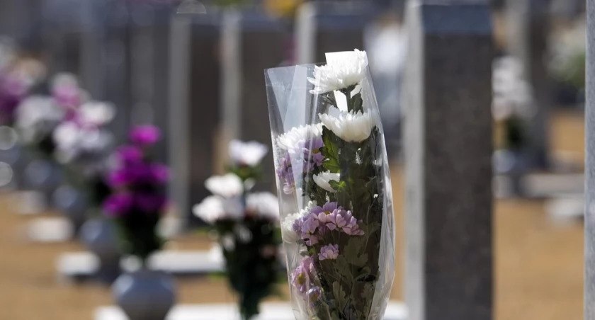 Przed Wszystkich Świętych szykuj się na spore wydatki