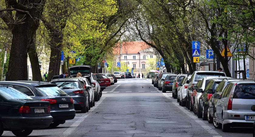 Kultowa restauracja z Hożej znika po 10 latach