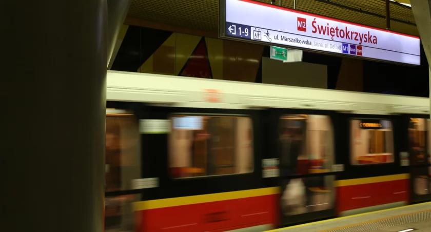 Zwierzę sparaliżowało metro w Warszawie