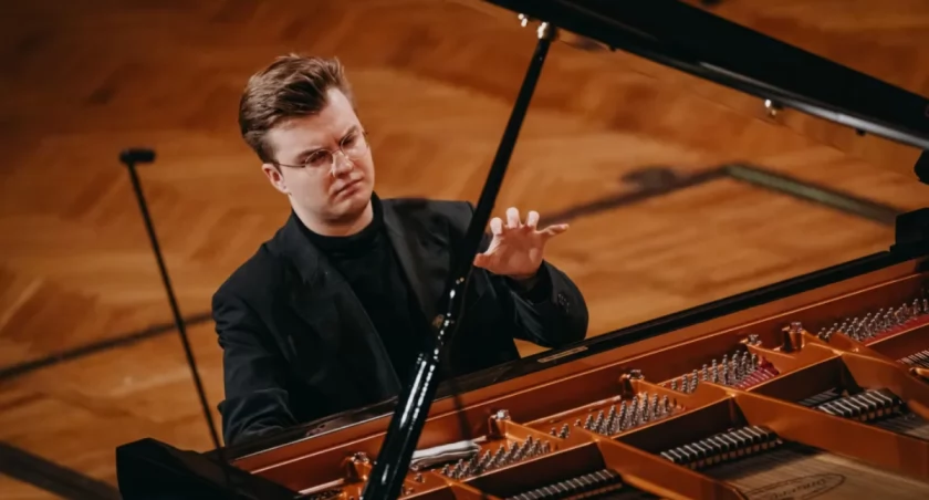 Jedyny Polak w finale Konkursu Chopinowskiego! Cała Polska trzyma kciuki za Piotra Alexewicza