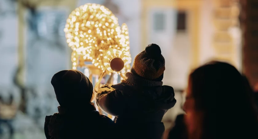 Nie siedź w domu! Ten weekend w Warszawie będzie pełen magii, muzyki i światła!