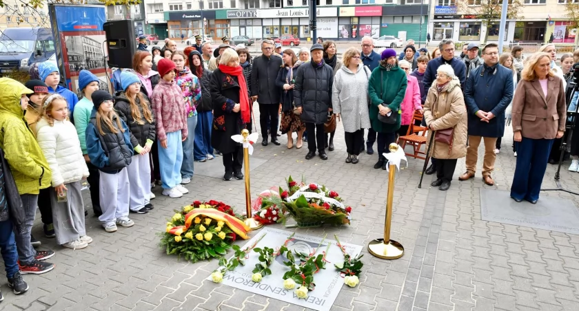 Ocaliła 2,5 tysiąca dzieci. Teraz Warszawa oddała jej hołd