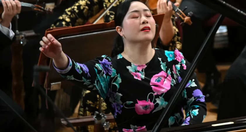 Chopin, emocje i cisza po ostatnim dźwięku. Shiori Kuwahara oczarowała Warszawę