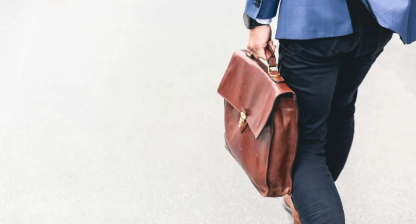 Lęk o jutro paraliżuje Polaków. Kredyty rekordowo tanie, ale nikt nie kupuje