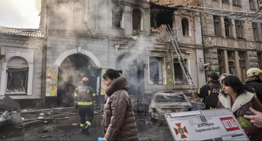 Piekło nad Kijowem. Rosja zasypała stolicę rakietami – zginęli cywile
