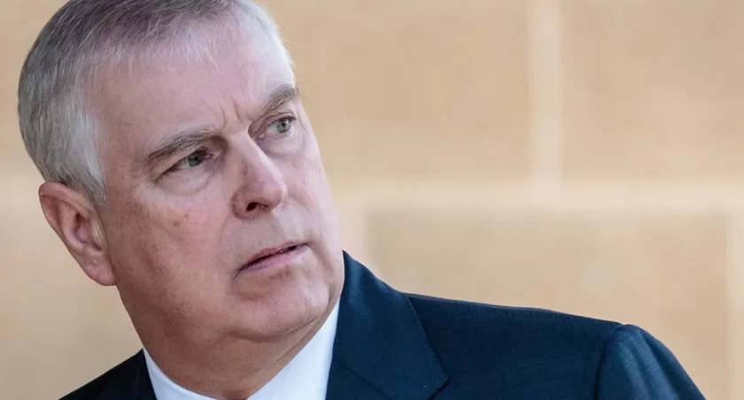 Upadek księcia: Karol III wyrzuca brata z pałacu!