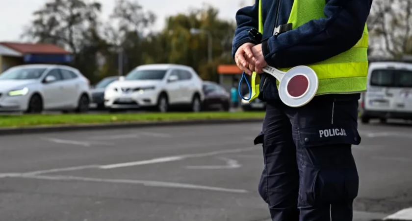 Tysiące policjantów na drogach. Wszystkich Świętych pod znakiem bezpieczeństwa