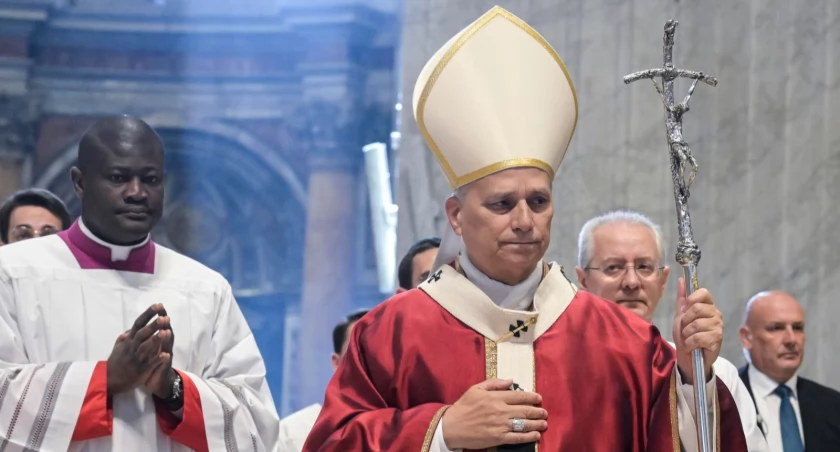 Łzy w Watykanie: Papież Leon XIV żegna umiłowanego Franciszka